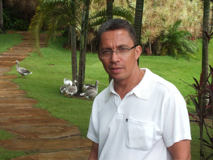 Padre Adilson Neres Vieira