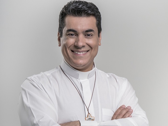 Padre Chrystian Shankar de Oliveira Lima