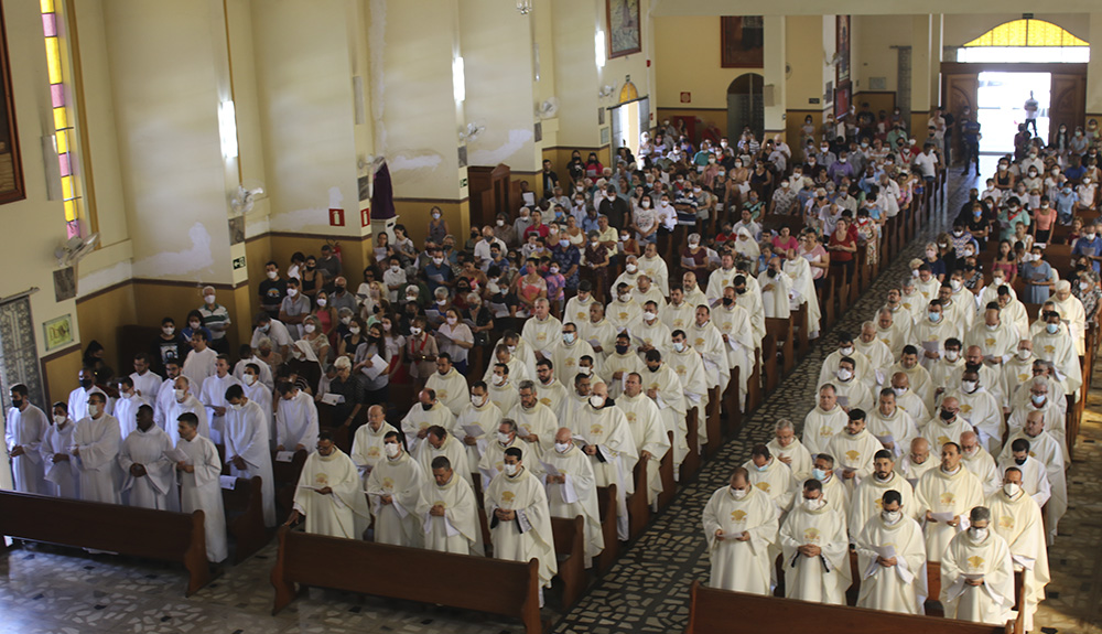 Foto de Missa do Crisma voltou a ser celebrada com a presença dos fieis