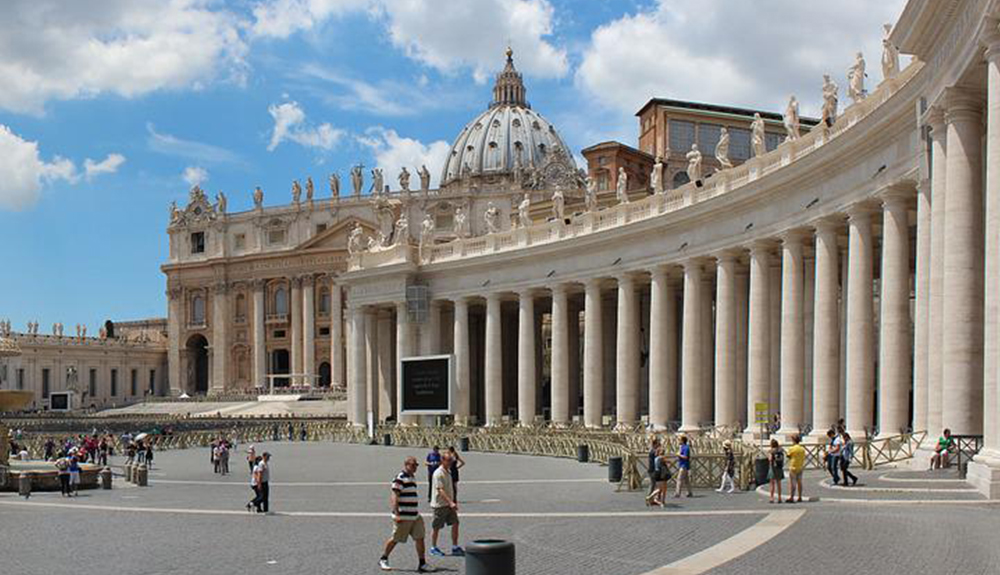 Notícia: Vaticano envia carta de agradecimento à Diocese de Divinópolis pela oferta do Óbolo de São Pedro de 2021