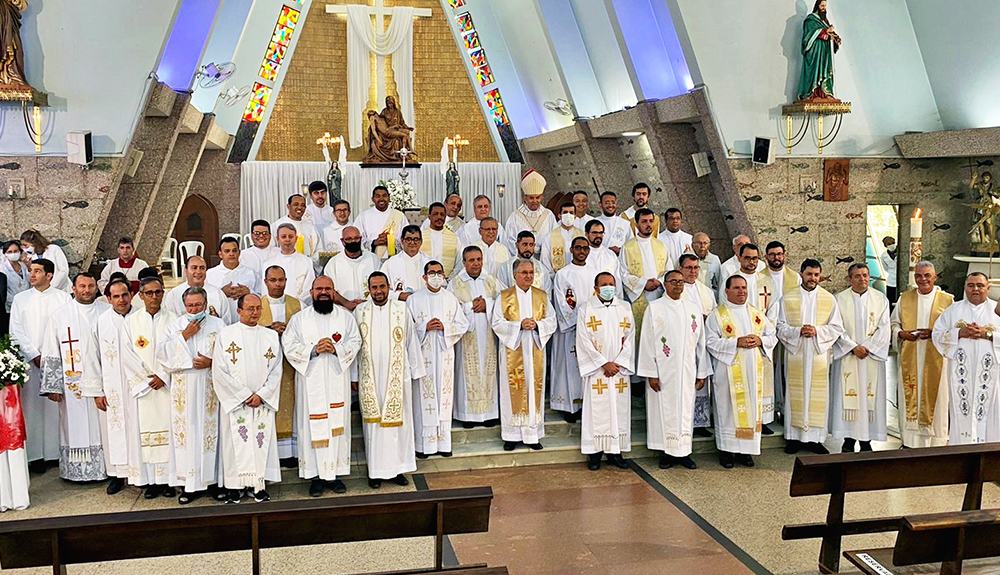Foto de Clero Diocesano se reuniu para oração, no Santuário de Nossa Senhora da Piedade, em Pará de Minas