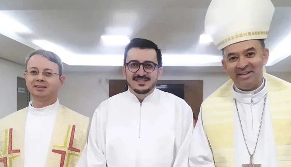 Foto de Seminarista Henrique Teodoro foi instituído ao Ministério do Acolitado
