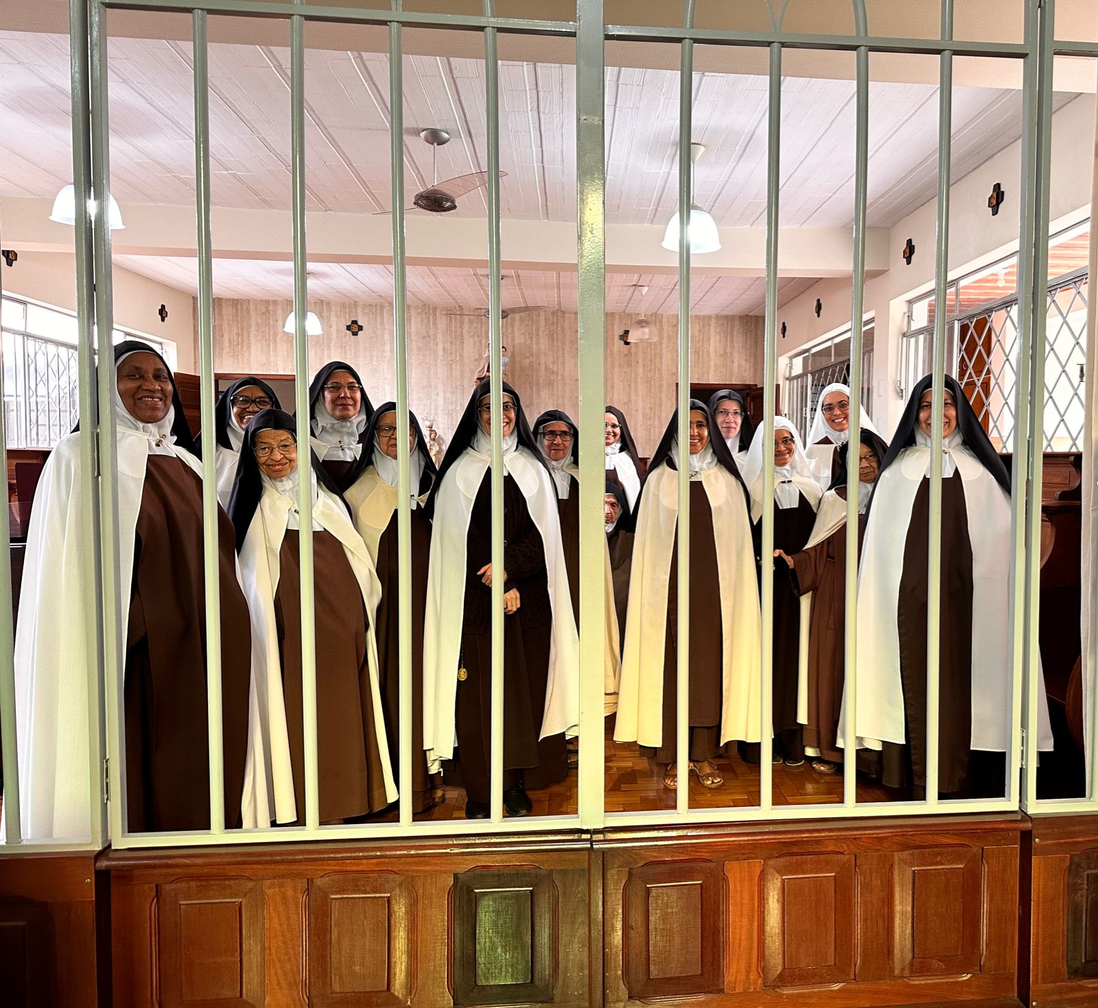 Foto de Carmelo Imaculada Conceição realiza capítulo eletivo com a presença de Dom Geovane Luís, em Divinópolis