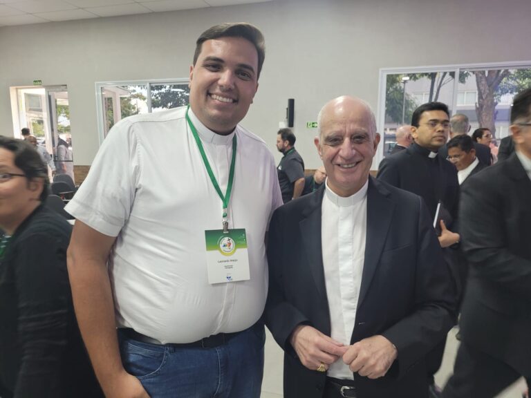 Foto de Diácono Leonardo participa de encontro para preparação do Jubileu 2025, em Brasília