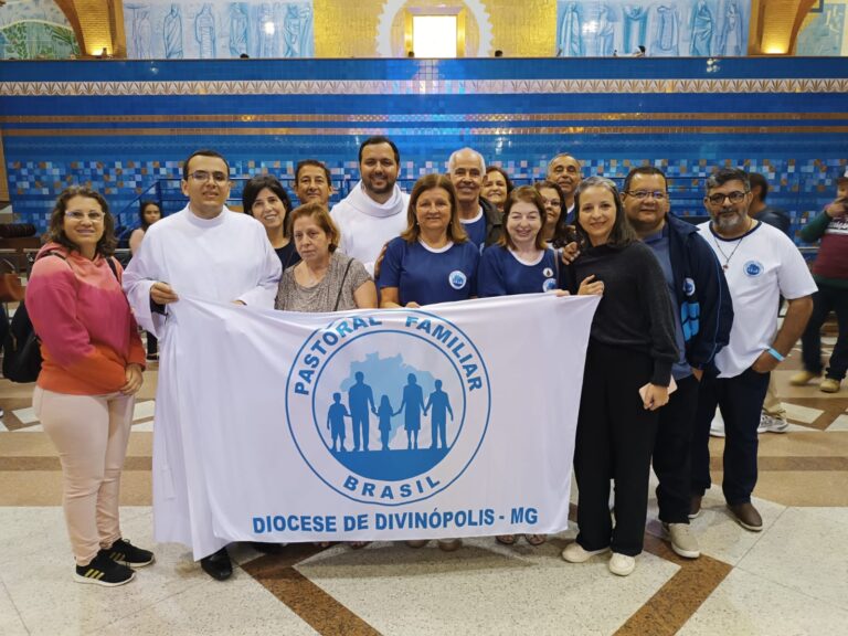 Foto de Pastoral Familiar Diocesana presente no 14º Simpósio Nacional das Famílias: um encontro de amor, amizade e fé