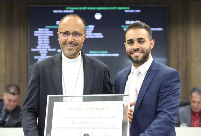 Foto de Dom Geovane recebe titulo de Cidadão Honorário, na Câmara Municipal, em Divinópolis