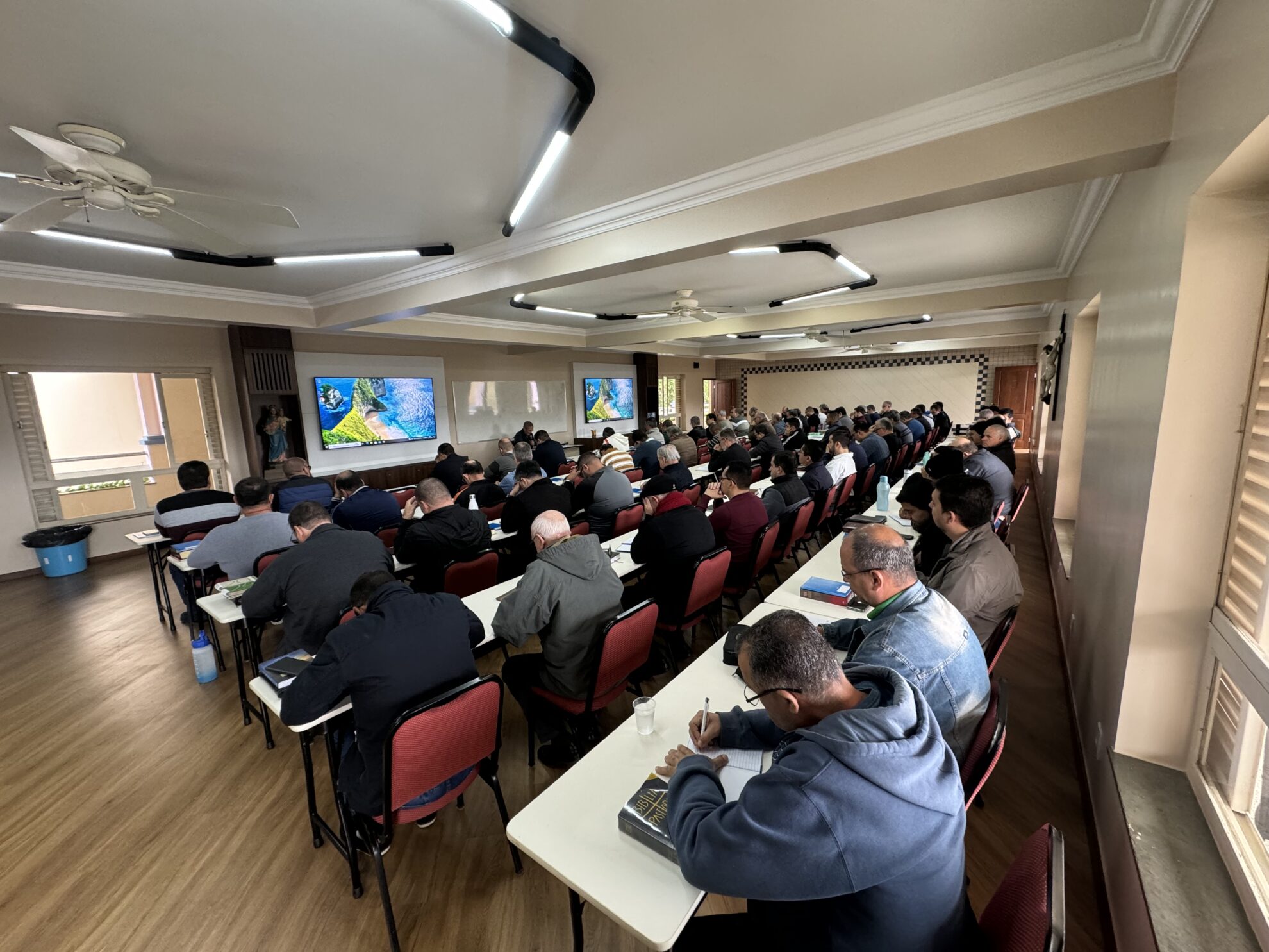 Notícia: Retiro anual do Clero: Um momento forte de espiritualidade na Diocese de Divinópolis