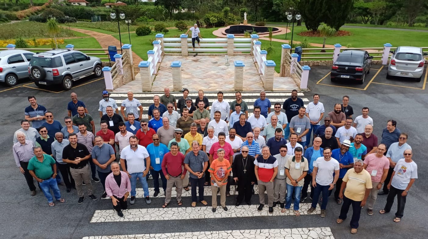 Foto de Representantes da Diocese participam do encontro de formação permanente para padres da Leste II