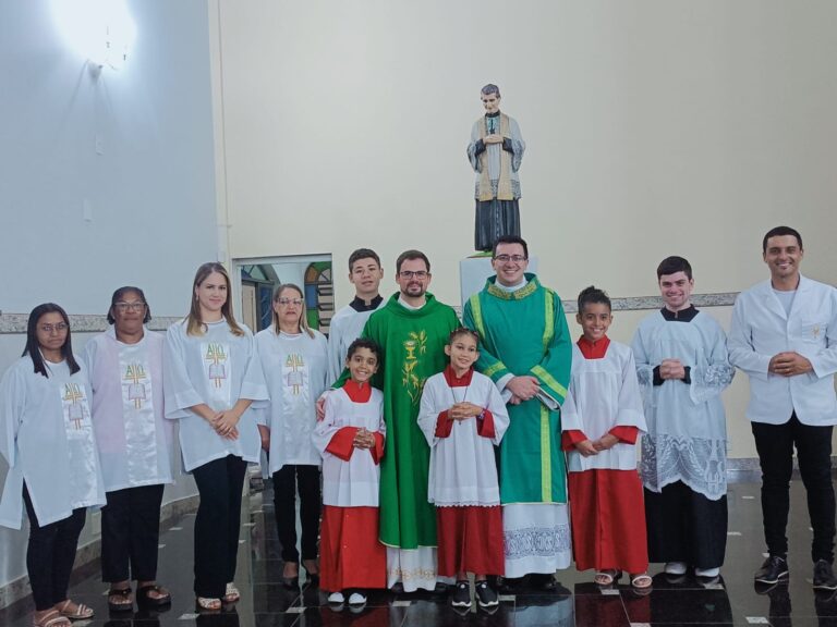 Foto de Diácono Henrique Teodoro inicia missão em Nova Serrana