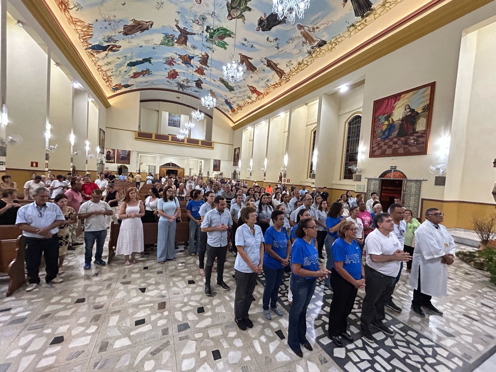 Notícia: Dom Geovane celebra missa em Ação de Graças pelos 30 anos da Acom